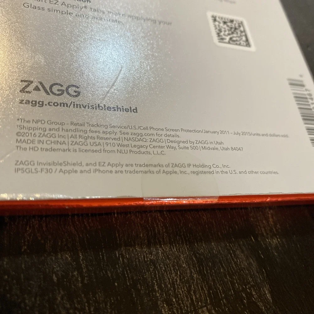 NEW SEALED - ZAGG INVISIBLE SHIELD GLASS SCREEN PROTECTION FOR iPHONE 5/5s/5c/SE
